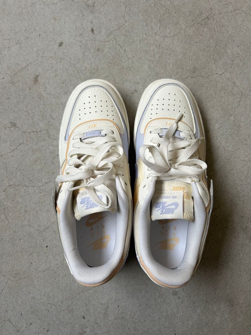 Nike Air Force 1 ホワイト/ベージュ/ブルー