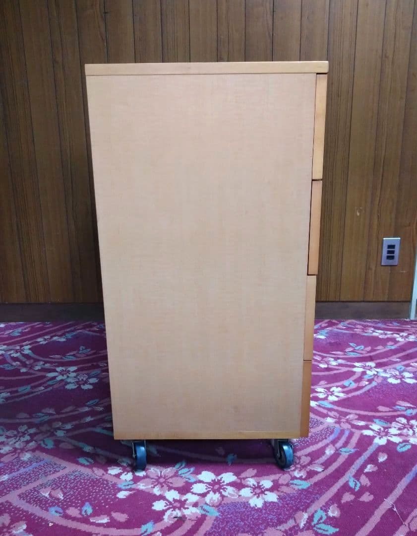 美品　イン・ザ・ルーム 8ドロワーチェスト キャスター付きで移動が楽！　引取り可