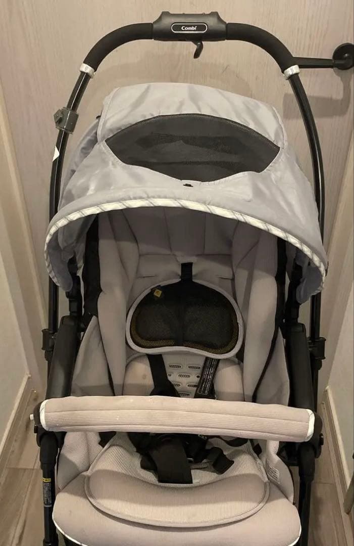 C*a様 美品コンビ スゴカルα 4キャス compact エッグショック HT