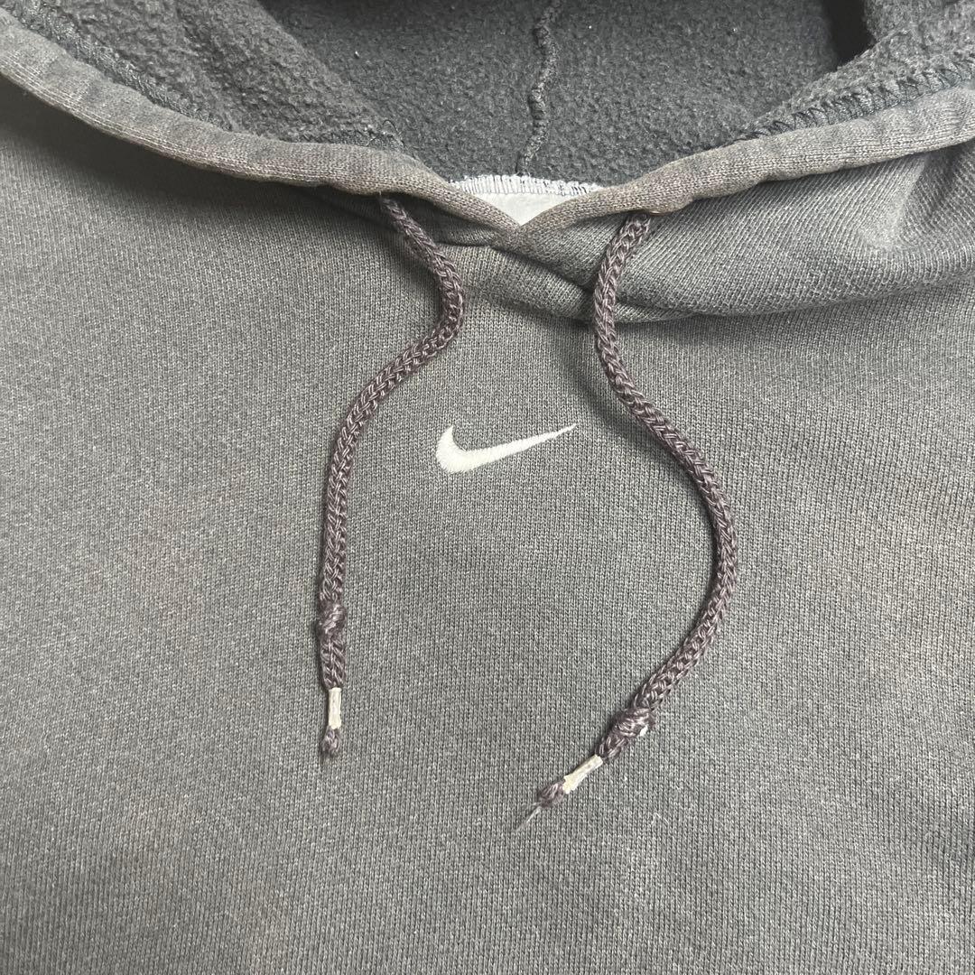 00s NIKE センタースウッシュ　ワンポイント刺繍　パーカー　スウォッシュ