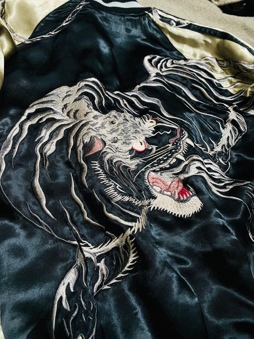 SATORI 虎 日本限定 ２面用 日本限定 スカジャン unisex レーヨン