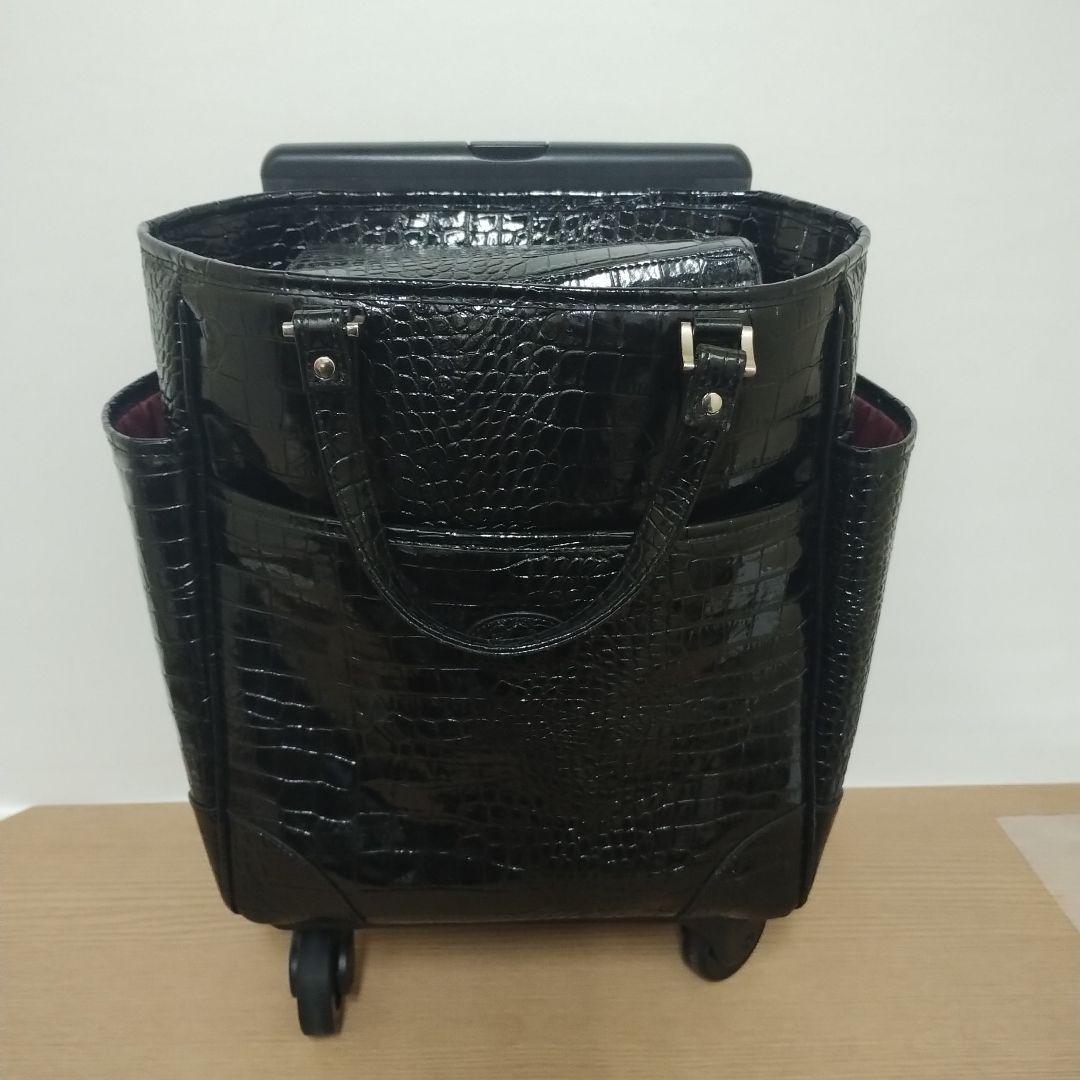クロコ調 ブラック キャリーケース 中型