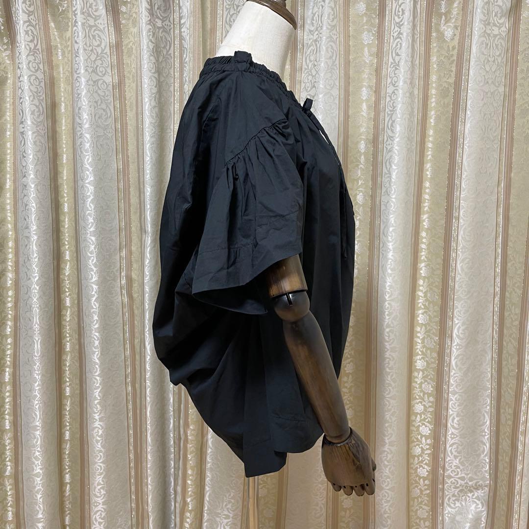 新品　ヴィヴィアン Vivienne　シャツ　刺繍ブラウス　黒