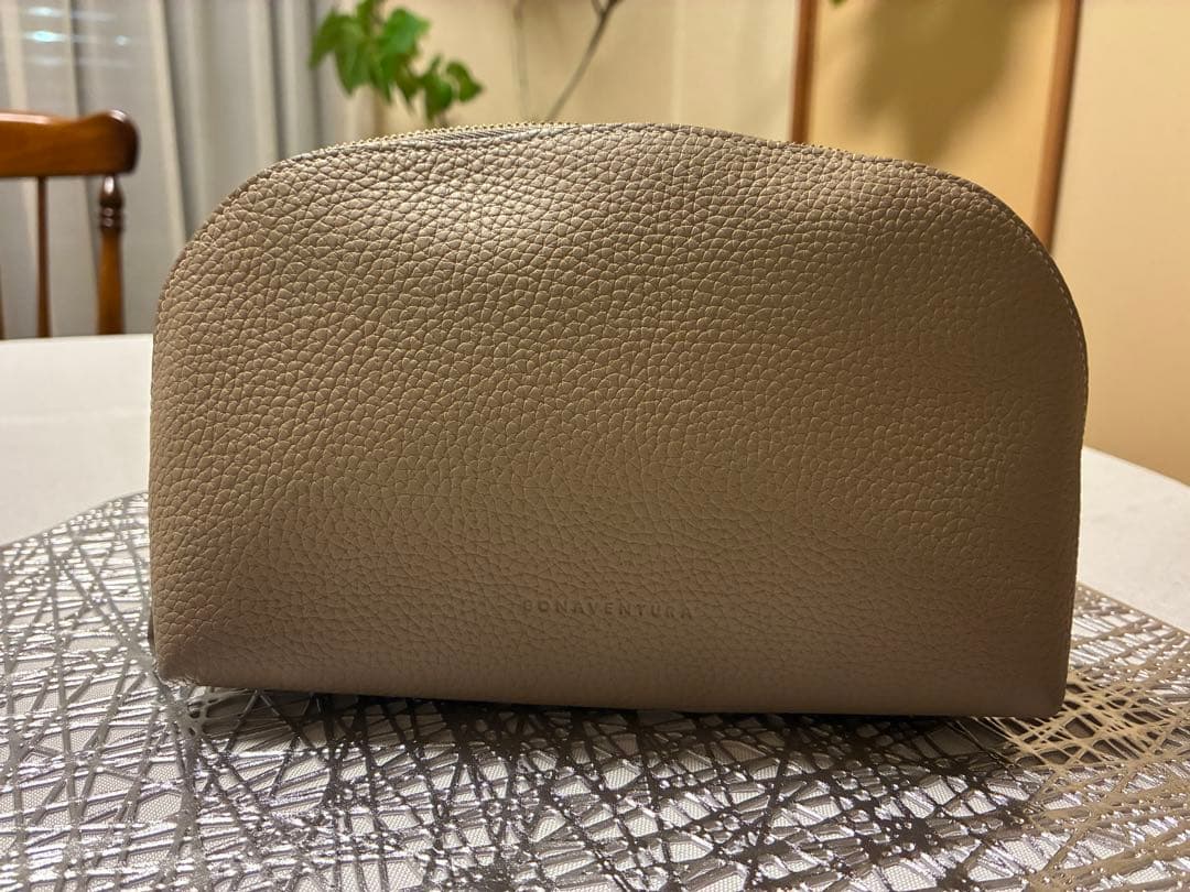 お値下げ　ボナベンチュラ　コスメティックポーチ シュリンクレザー（ラージ）　美品