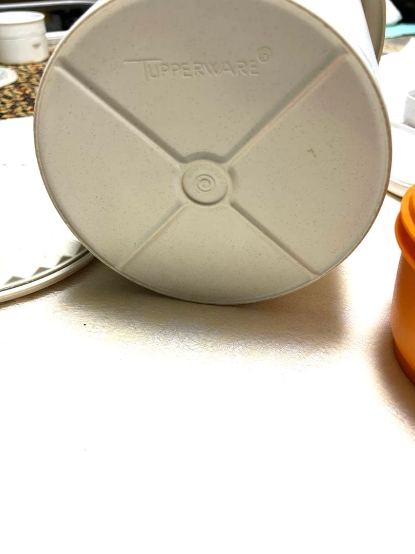 4点TUPPERWEAR タッパーウェア　マキシデコレーター他　保存容器セット