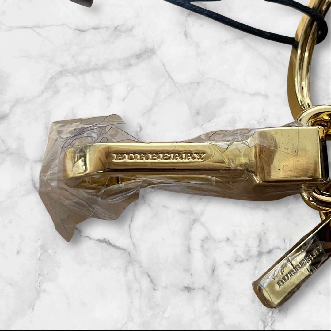 タグ付き！バーバリー チェック柄ラビット うさぎ チャーム コットン レザー