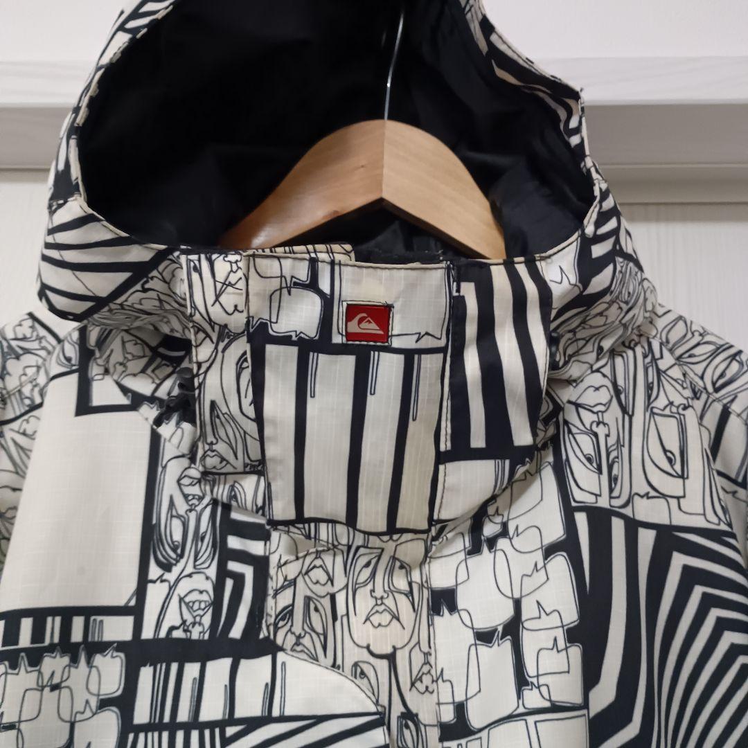 クイックシルバー　 ウェア　スノボー　上下セット　L　柄　ベージュ　白　黒