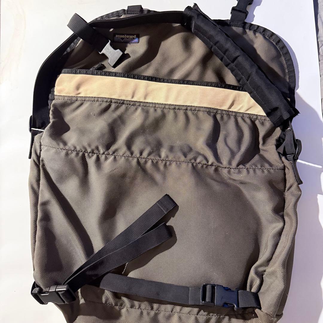 Patagonia メッセンジャーバッグ Y2K 00s