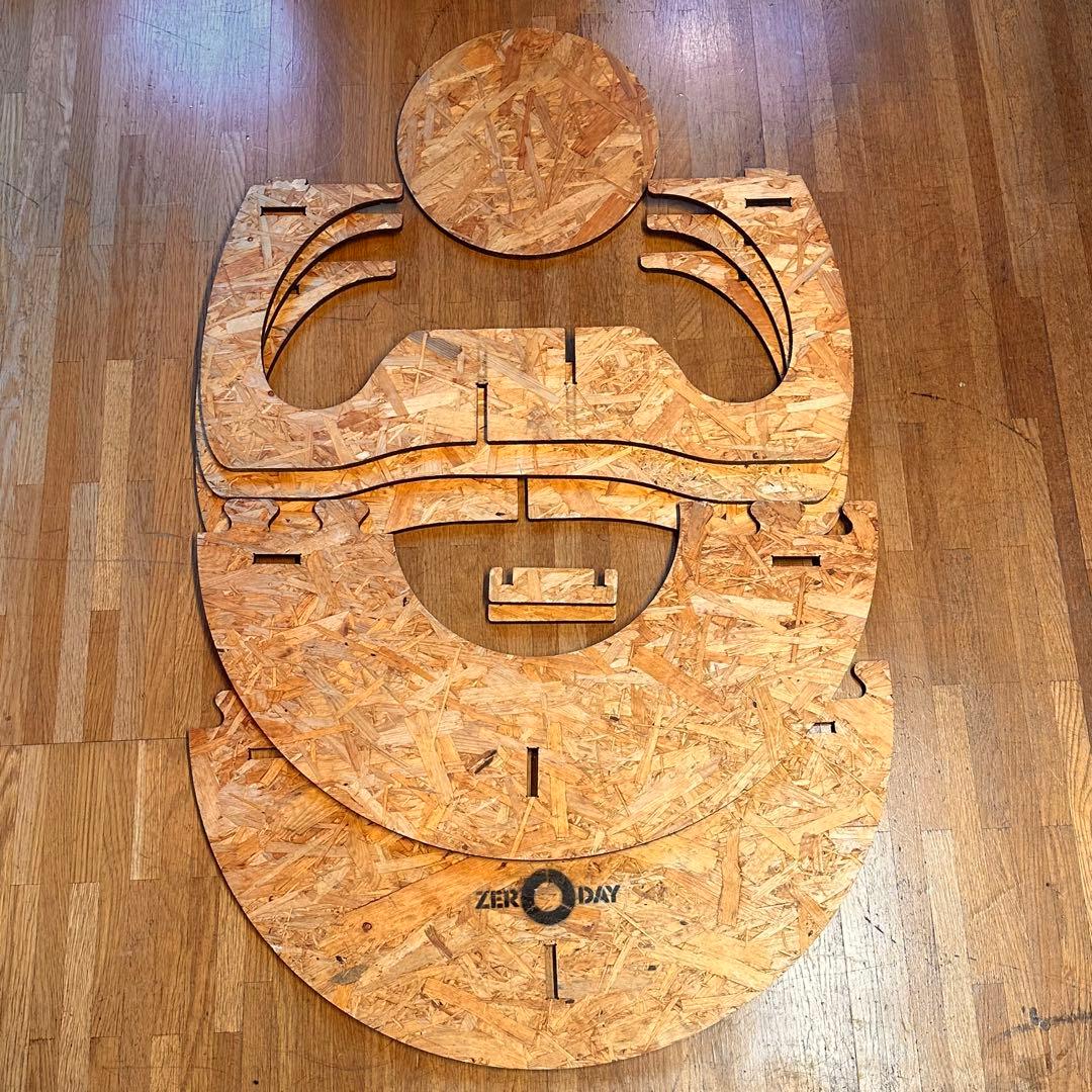 ZERODAY/ゼロデイ　ドーナツテーブル