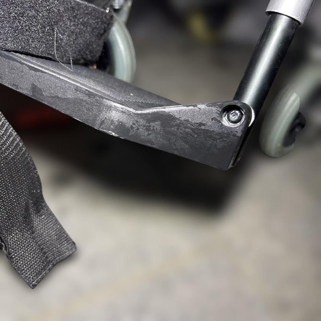 軽量アルミ製チェック柄車椅子　美品