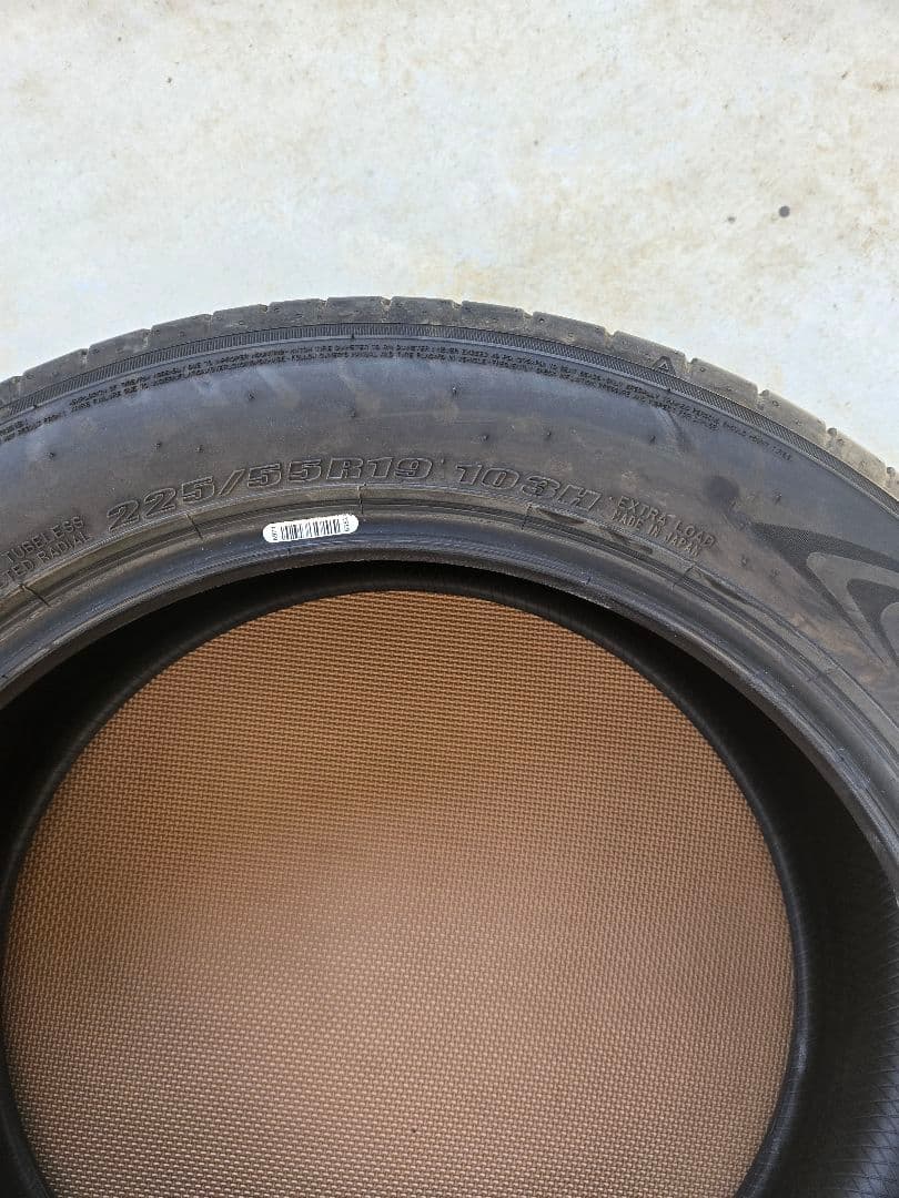 ダンロップ　SP SPORT MAXX 225/55R19 4本 送料込み