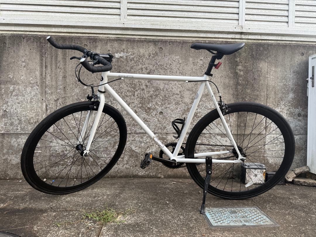 AVASTA ピストバイク