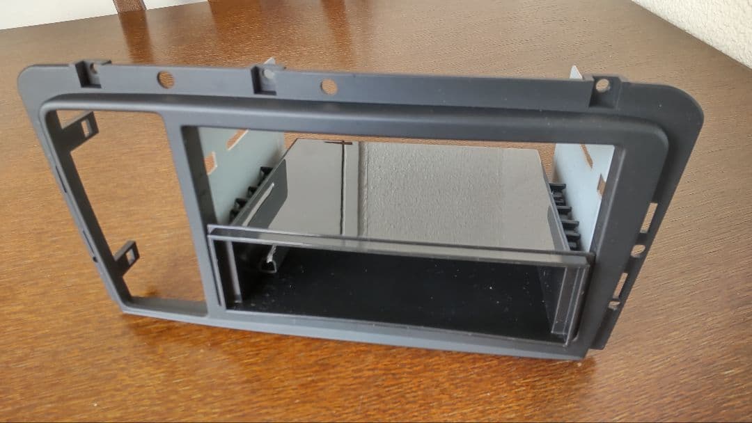 ボルボ　VOLVO V70(SB後期)　カーナビ取付キット　オーディオパネル