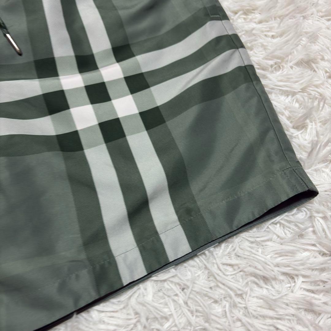 美品　BURBERRY メガチェック柄スイムショーツ 総柄水着　グリーン　M