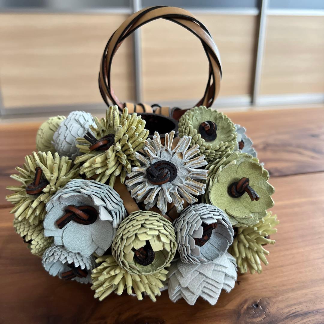 ロエベ　花瓶グリーン