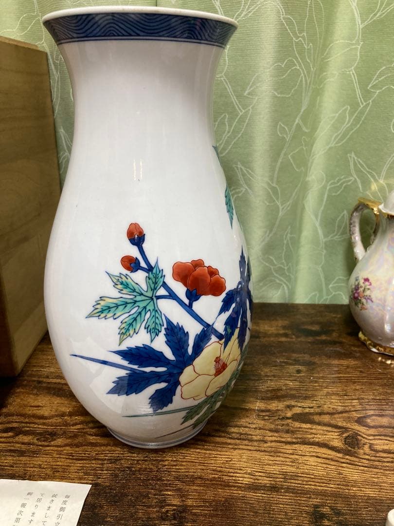 無形文化財 今右衛門焼 錦葵絵花瓶 共箱　鍋島焼色鍋島 花器　十二代今泉今右衛門