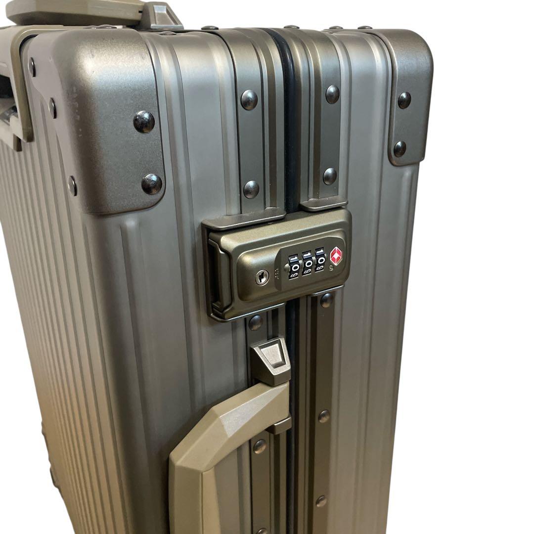 ネオキーパー アルミスーツケース 2～4泊向け 38L neo keeper