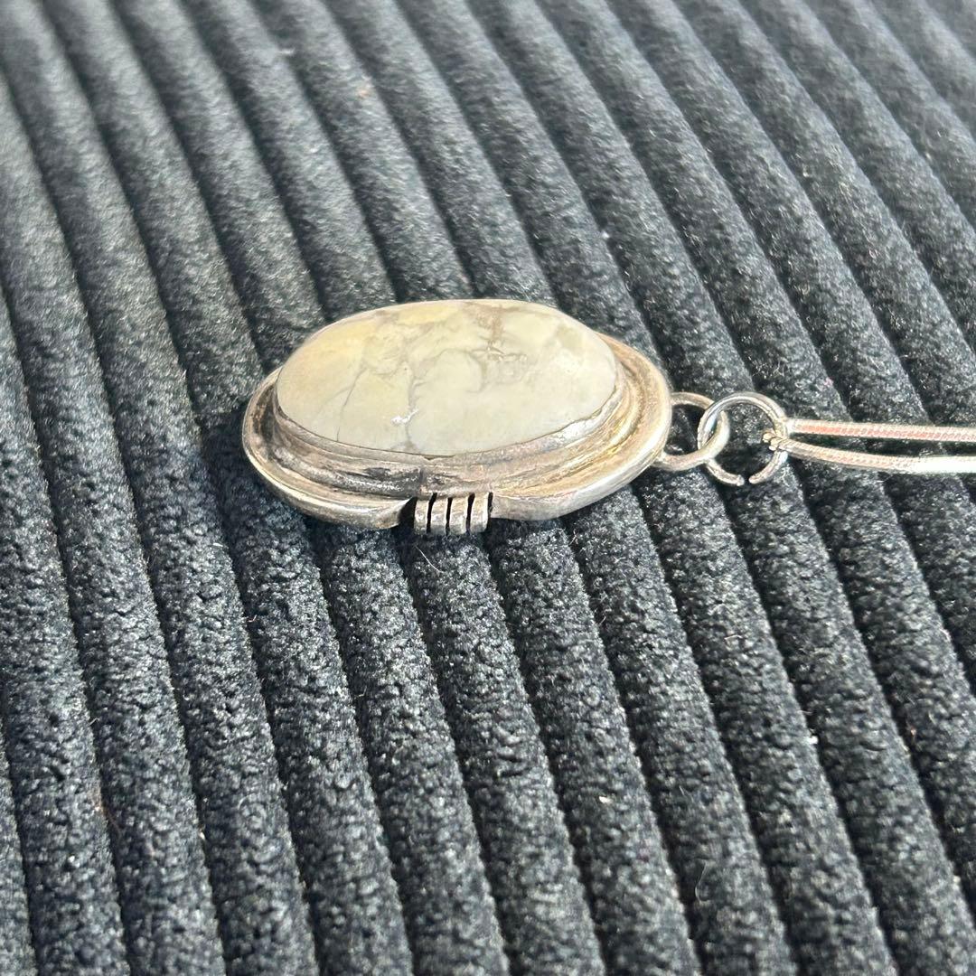 ナバホ　navajo ホワイトバッファロー ネックレス　Sterling