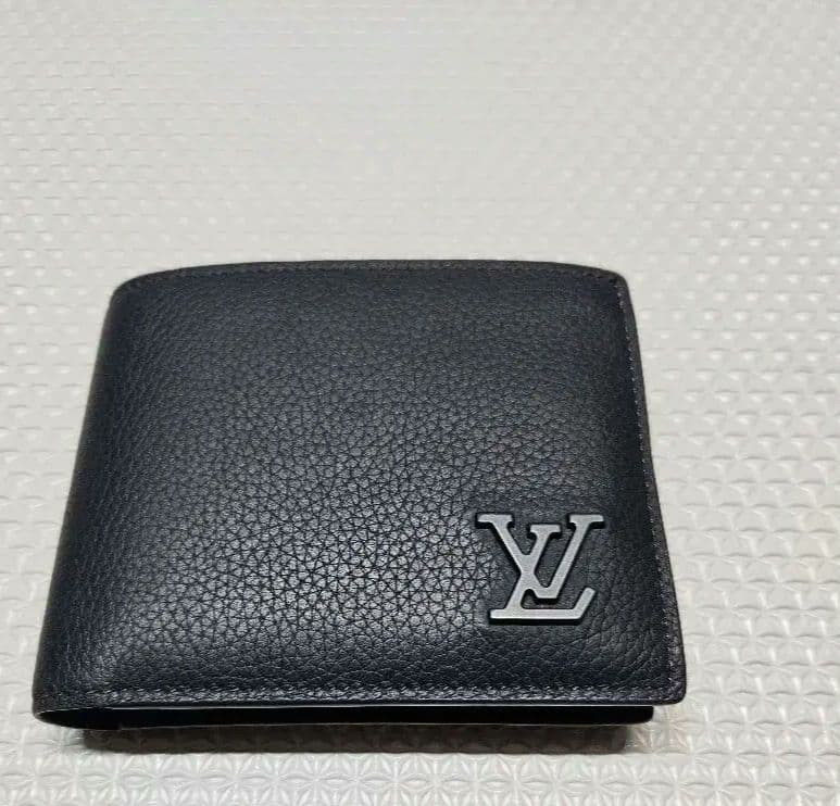 ルイヴィトン アエログラム ネイビー 折り財布 マルコNM