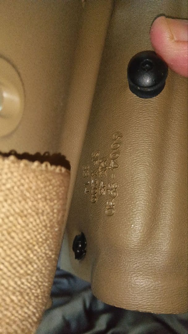 サファリランド6004HK45ライト対応ホルスター実物