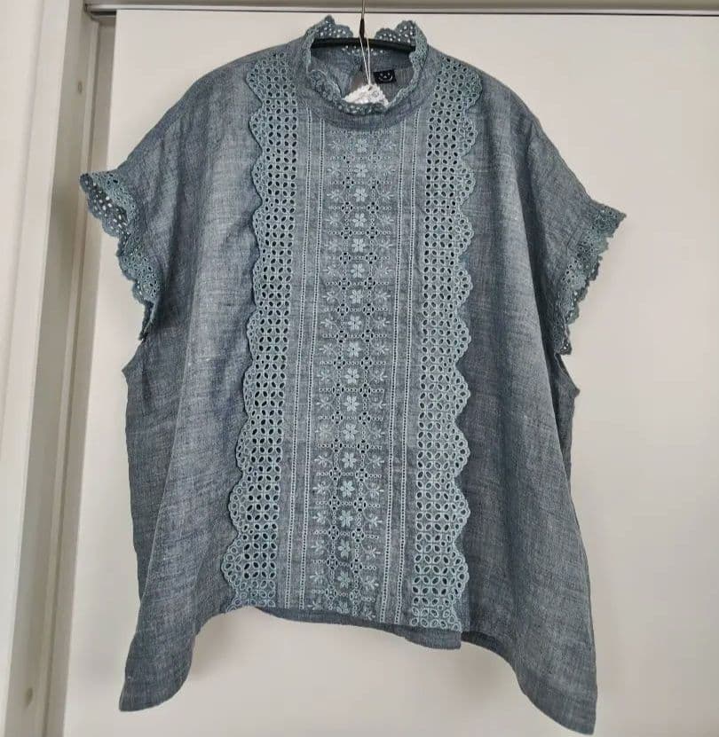 45r フォーティファイブアール フェザーカディカットワークフリルのMシャツ