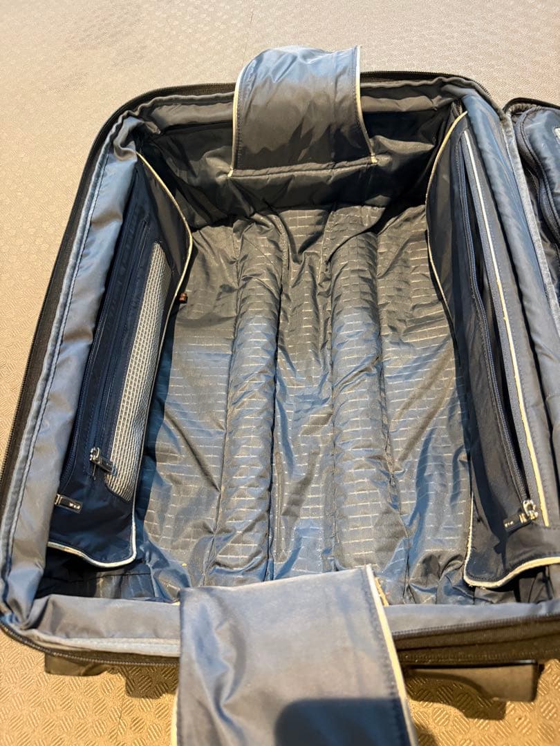 【機内持ち込み可】TUMI ARRIVE ハイエンドキャリーケース　ブラック