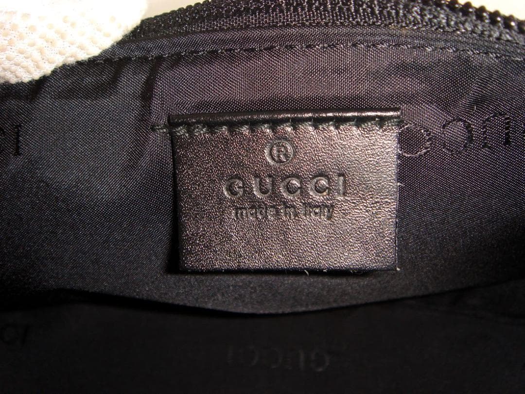 美品 GUCCI グッチ アクセサリーポーチ 039 1103 2123