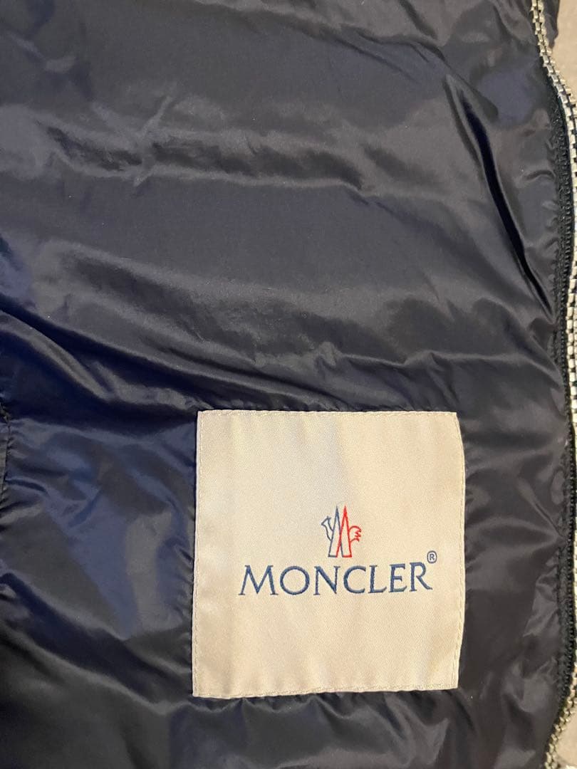 Moncler モンクレール　ライトダウンライダース風ジャケット