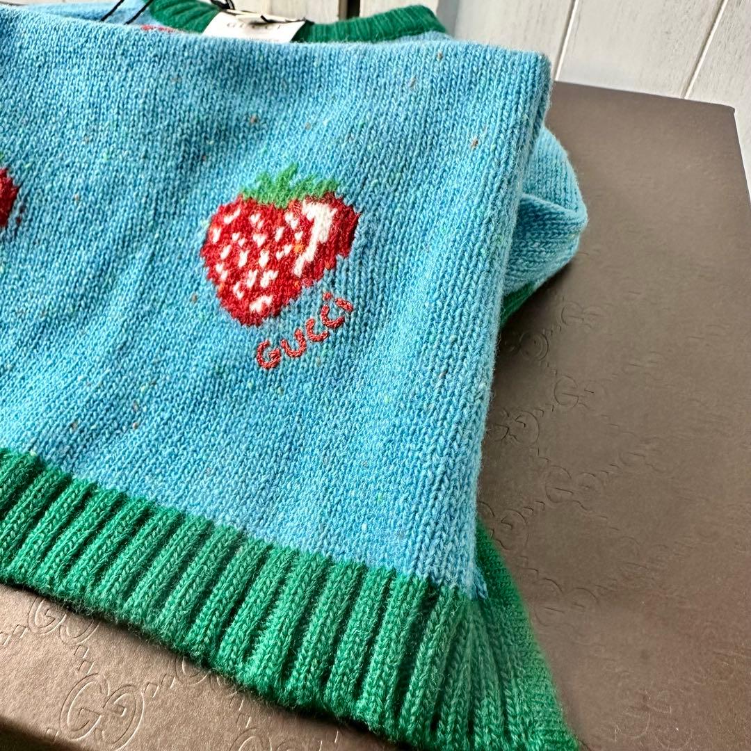 GUCCI グッチ 犬猫 ペット用服 ニット セーター イチゴ柄 Mサイズ