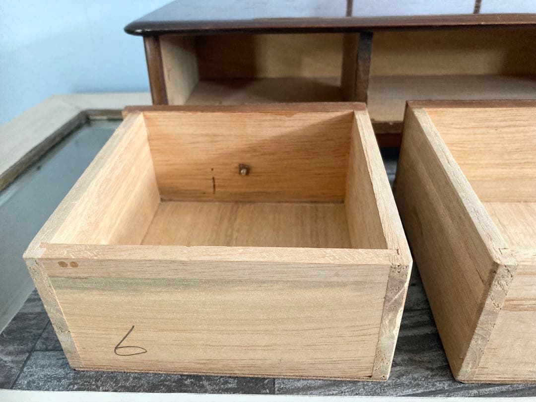 昭和レトロ｜優雅と気品｜ヴィンテージ化粧台 ドレッサー 鏡台【一点もの／鏡付】