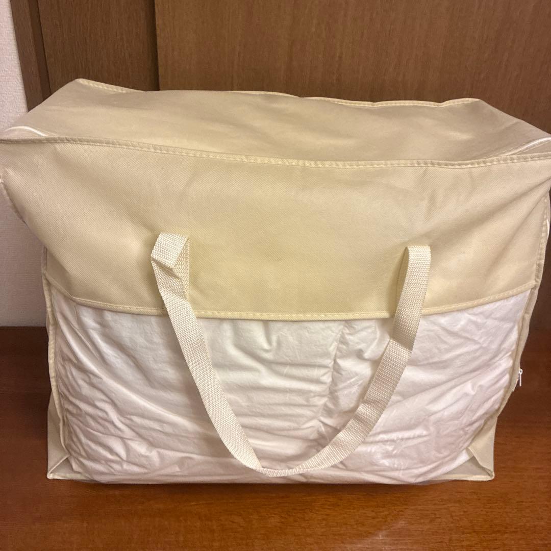 IDC大塚家具　肌掛け布団　ホーリー　ダブルサイズ（190×210）