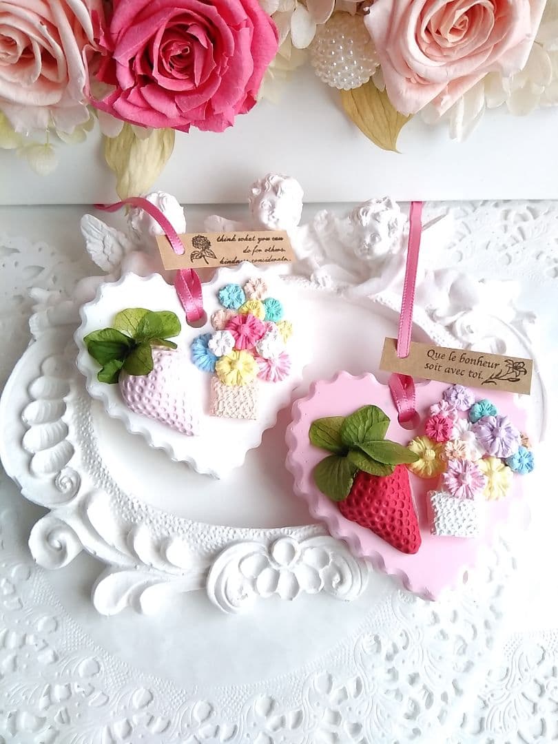 アロマストーンストロベリー&フラワーサシェ２個セット