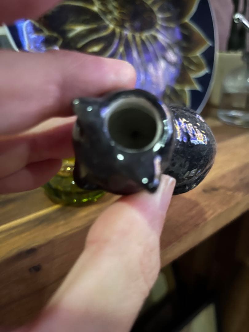 黒白の猫の陶器置物