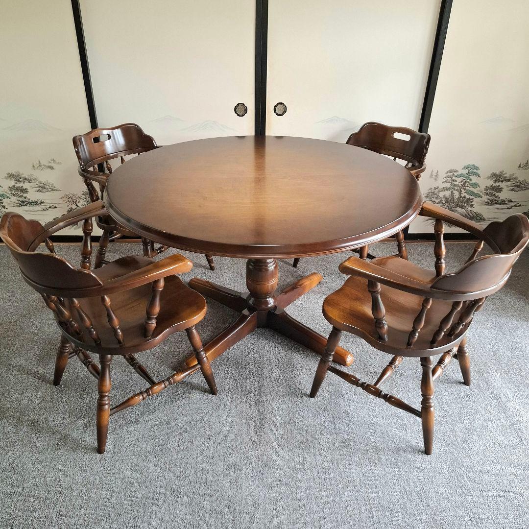 飛騨産業　キツツキ　ラウンドテーブル　ダイニングテーブル