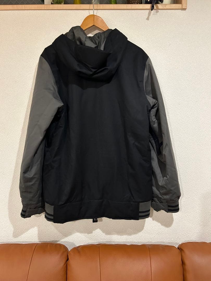 NIKE スノーボードウェア　ブラック•グレー