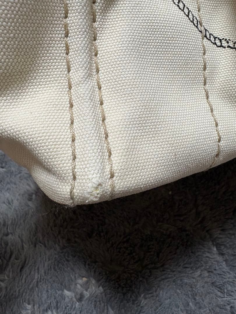 PRADA ホワイト トートバッグ