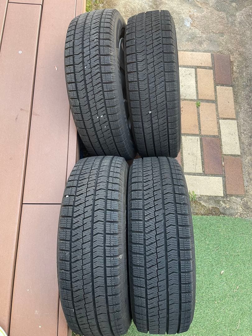 最終値引き　15インチ ブリジストンVRX2スタッドレスタイヤホイールセット