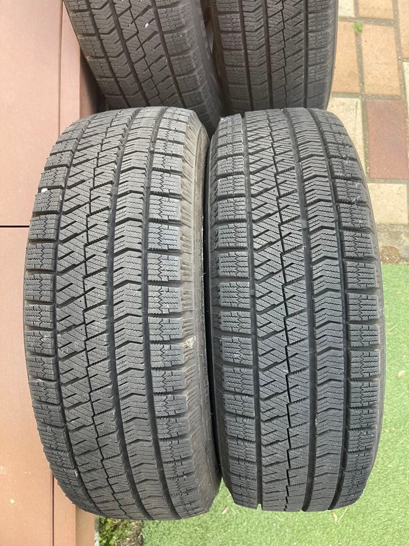 最終値引き　15インチ ブリジストンVRX2スタッドレスタイヤホイールセット