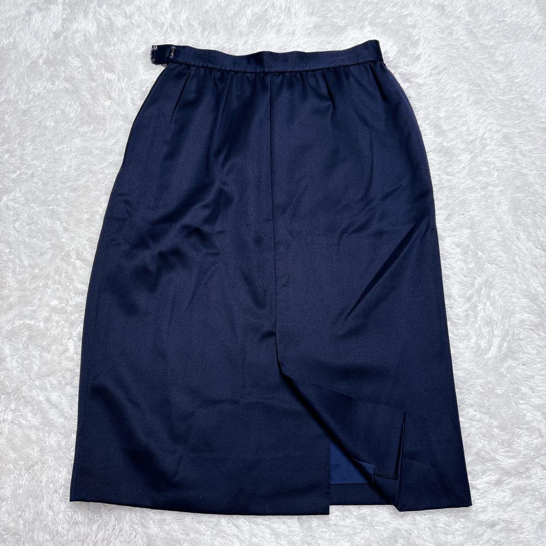 GIVENCHY Life ノーカラー 金ボタン スカートスーツ ネイビー