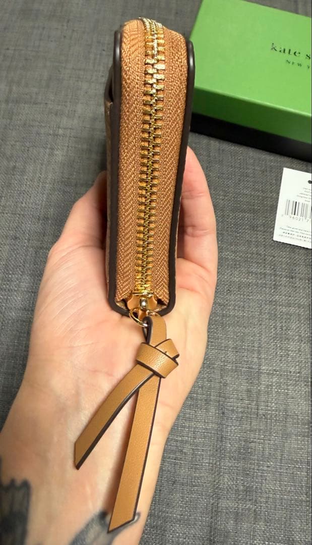 kate spade ケイトスペード ノットミディアム ウォレット 二つ折り財布