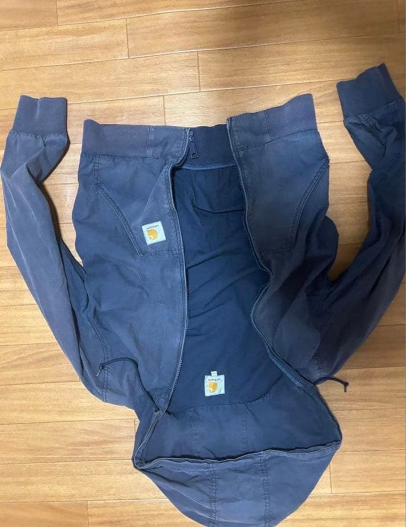 Carhartt ネイビー アクティブジャケット