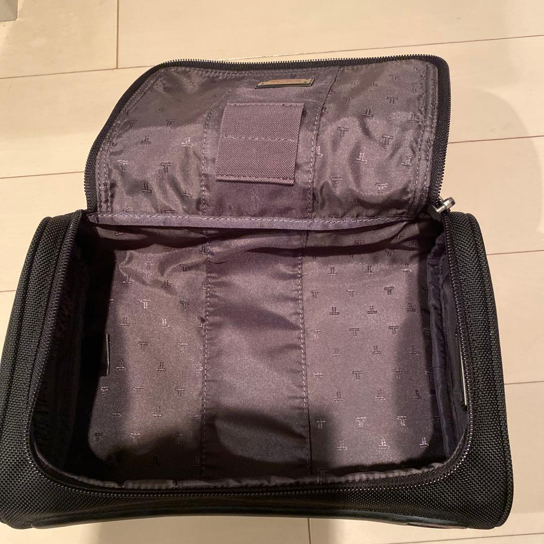 TUMI トラベルポーチ ブラック　新品未使用