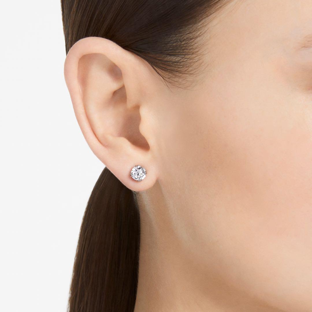 【かぶとむし様】Swarovski スタッドピアス