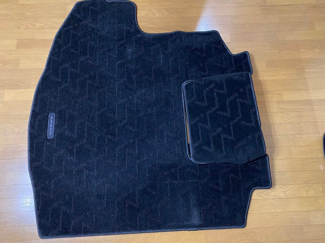 トヨタクラウンクロスオーバー純正ラゲージマット美品TOYOTA CROWN
