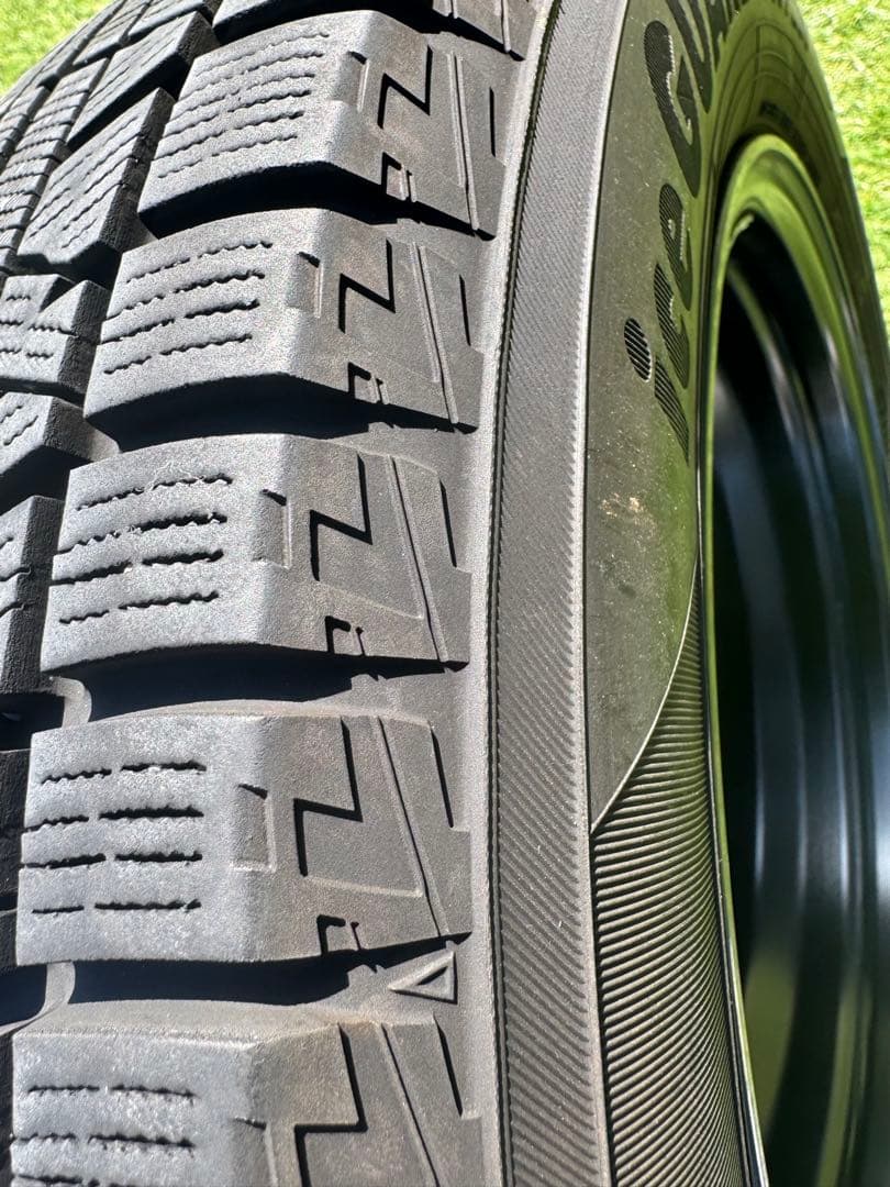 ホイール15インチ　スタッドレス　タイヤ 175/65r15 4本　セット
