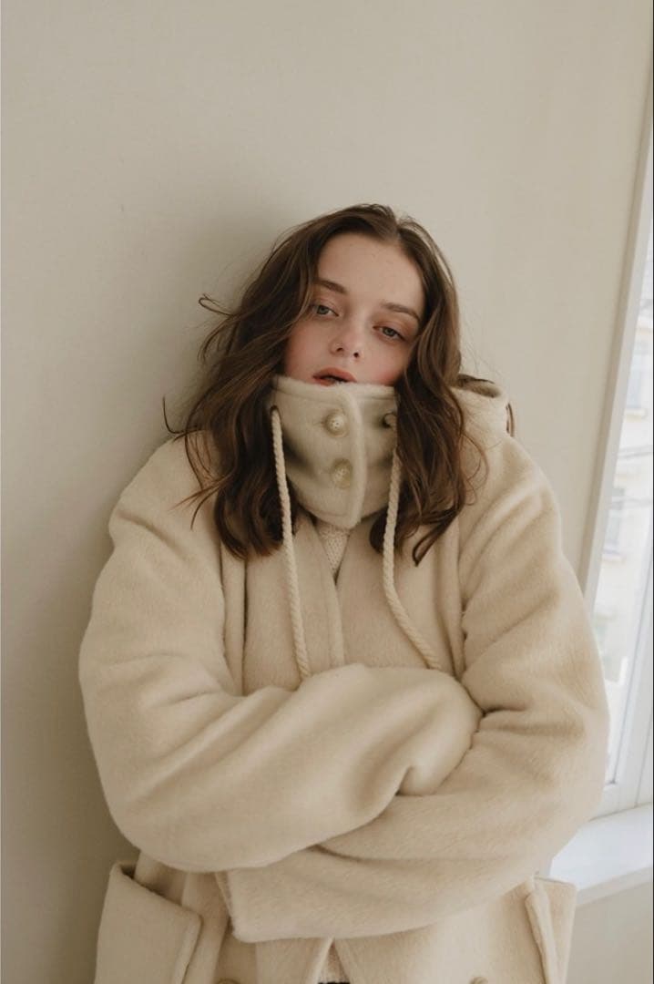 pinue ピヌエ　フード付きノーカラーコート　S 田久保夏鈴　ロングコート