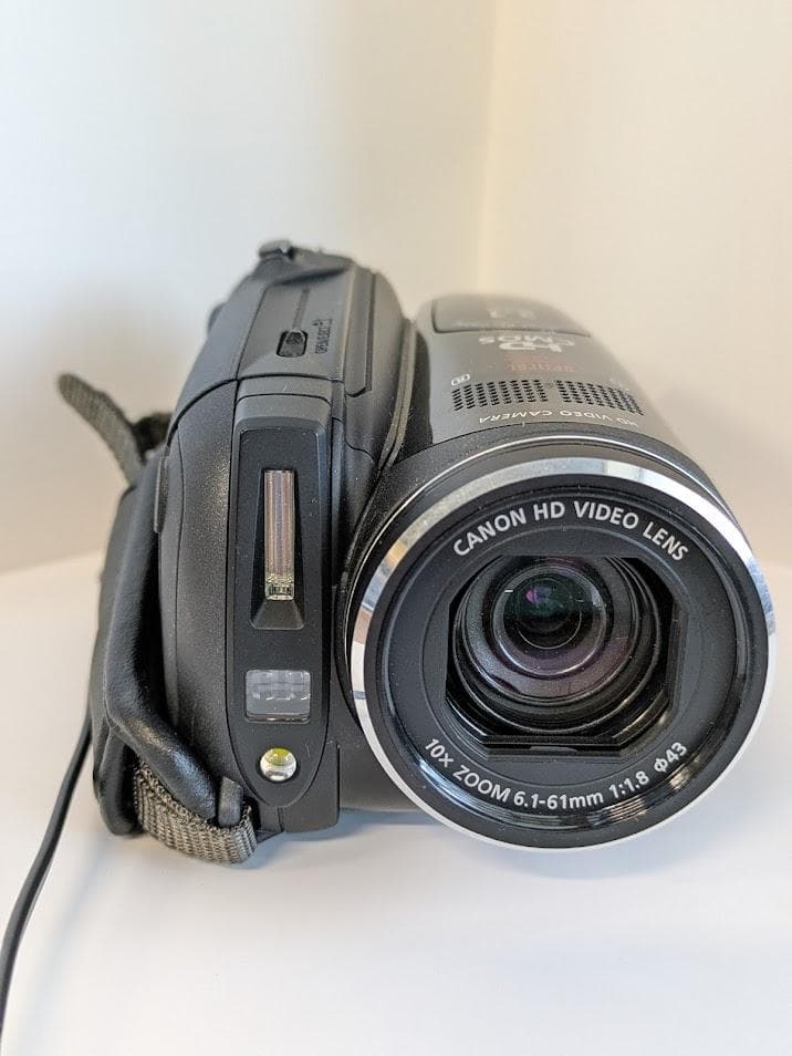 Canon iVIS HV30　キヤノンHDビデオカメラ　動作確認　付属品有