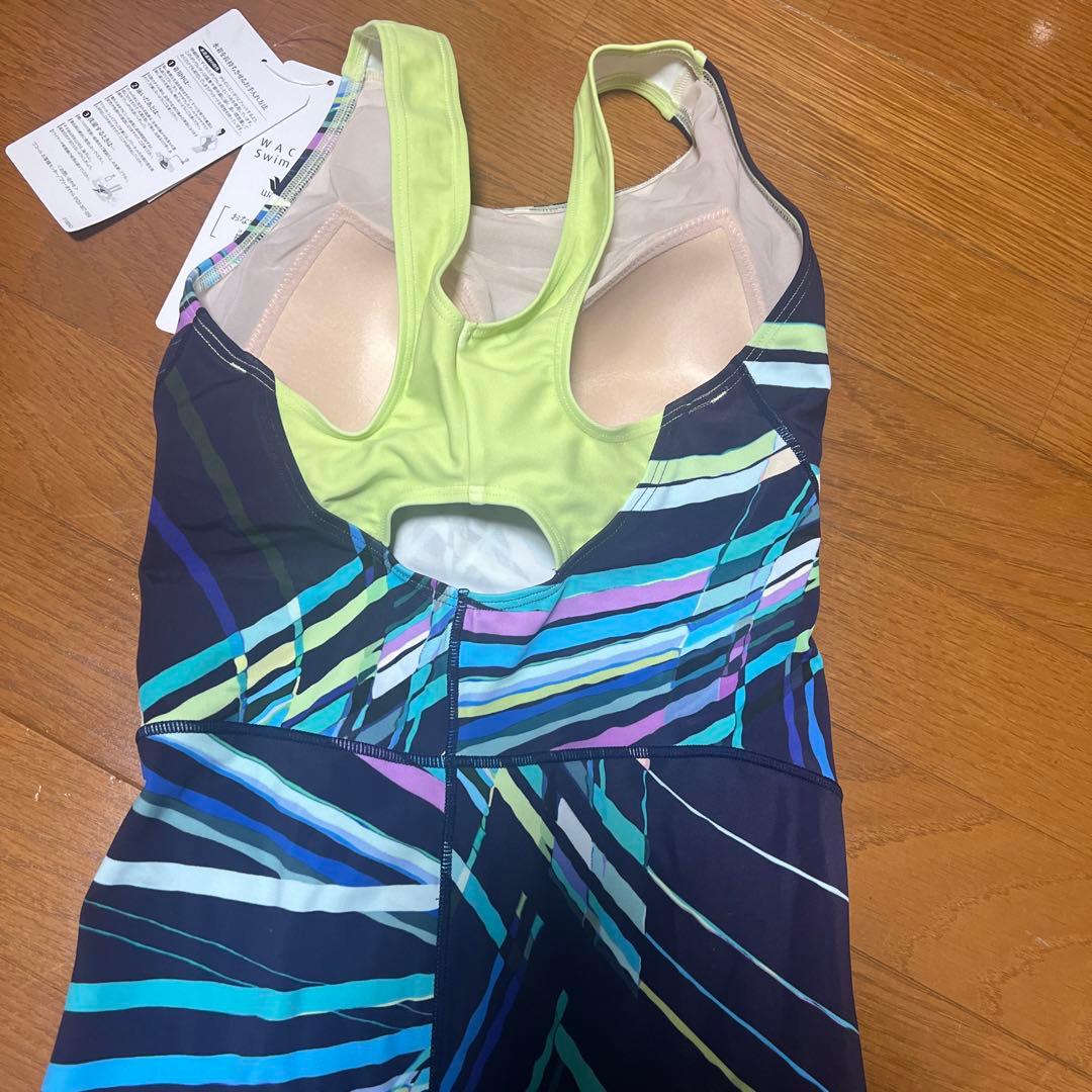 ワコールお腹シェイプタイプ水着と帽子