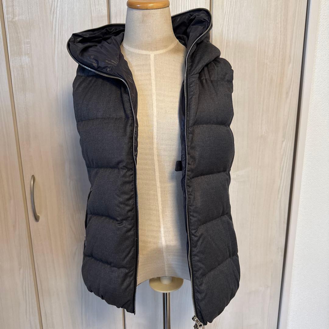 DUデュベティカ　ウールダウンベスト　40 ダークグレー