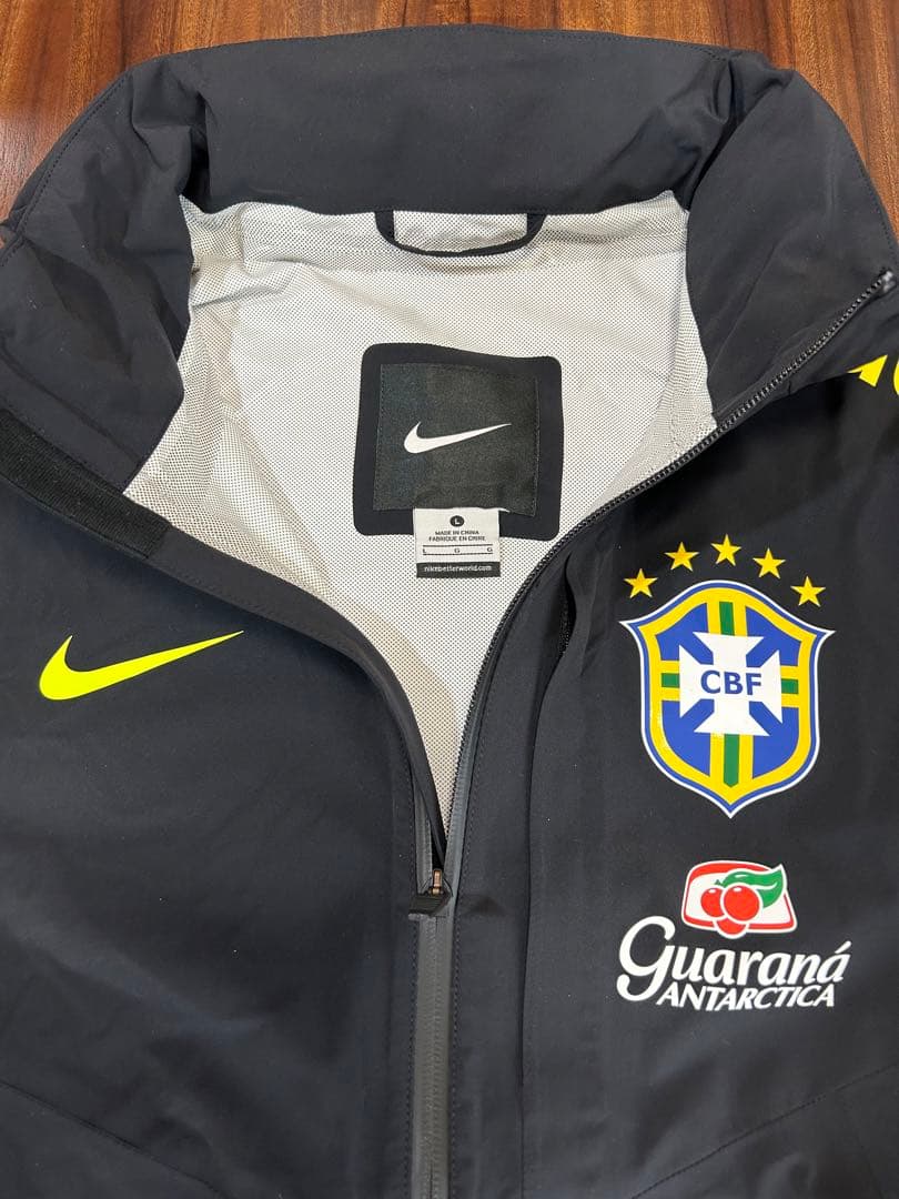 超貴重‼️ブラジル代表•選手支給品（フルスポンサー入）TRウエアUS−L